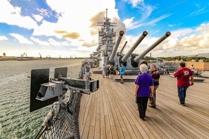 Pearl Harbor: USS Arizona Memorial & USS Missouri Battleship Tour from Waikiki - Early pickup from Waikiki