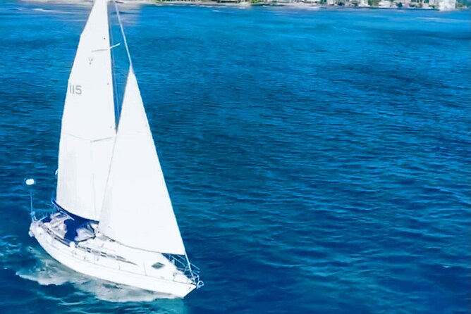 Private 5Hrs Island Tour with 2Hrs Sail and Snorkel with Turtles - Makapu‘u Point and the Rabbit Island view