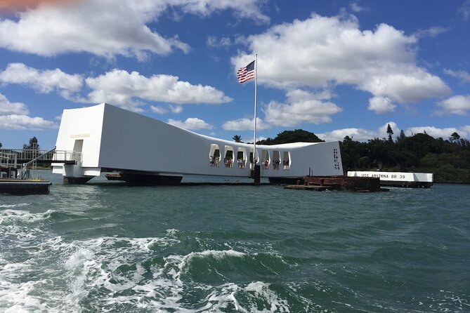 Private "Limousine" USS Arizona Memorial & Cultural Honolulu Tour - Why the Limousine Ride Matters
