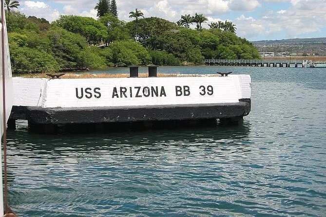 Private Pearl Harbor USS Arizona Memorial - Punchbowl Cemetery and Honolulu’s royal past
