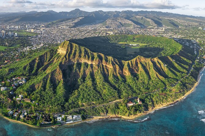 PRIVATE TOUR-Hike Diamond Head & Hawaiian Waterfall - Manoa Falls through bamboo and tropical plants