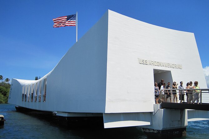 Roundtrip Shuttle from Waikiki-Pearl Harbor National Memorial - Why this shuttle can make Pearl Harbor easier