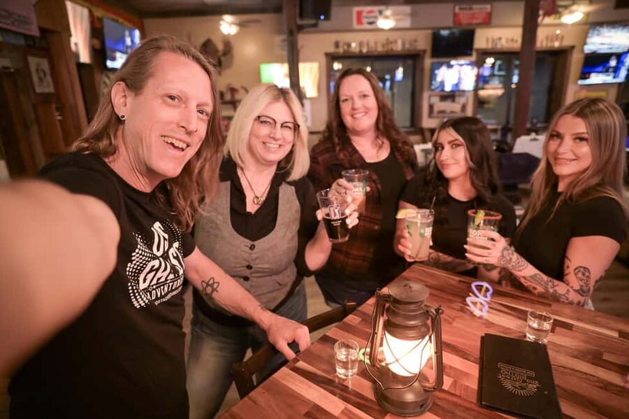 Waikiki Ghosts Boos and Booze Haunted Pub Crawl - The Beach Bar and Surf Bar Waikiki