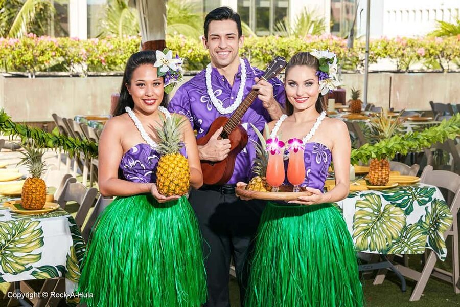 Waikiki: Luau and Buffet w/ optional Rock-A-Hula Show - Who should choose this experience