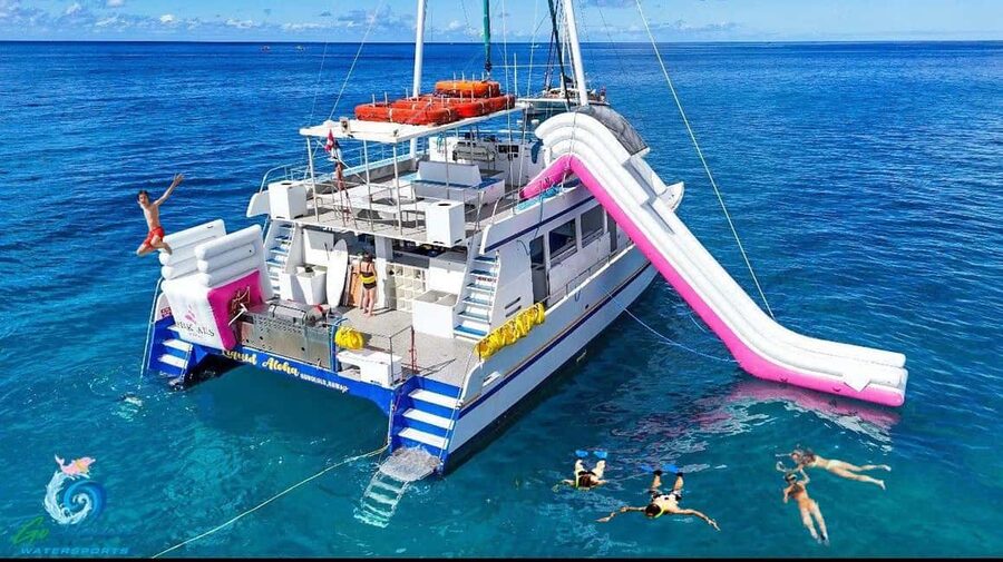 Waikiki: Snorkeling & Ocean Playground Experience - The Short Ride Out to the Swimming Area