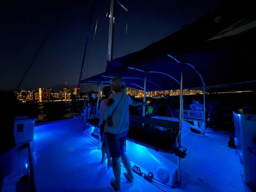 Waikiki: Sunset Swim & Sailing Experience - Key Points