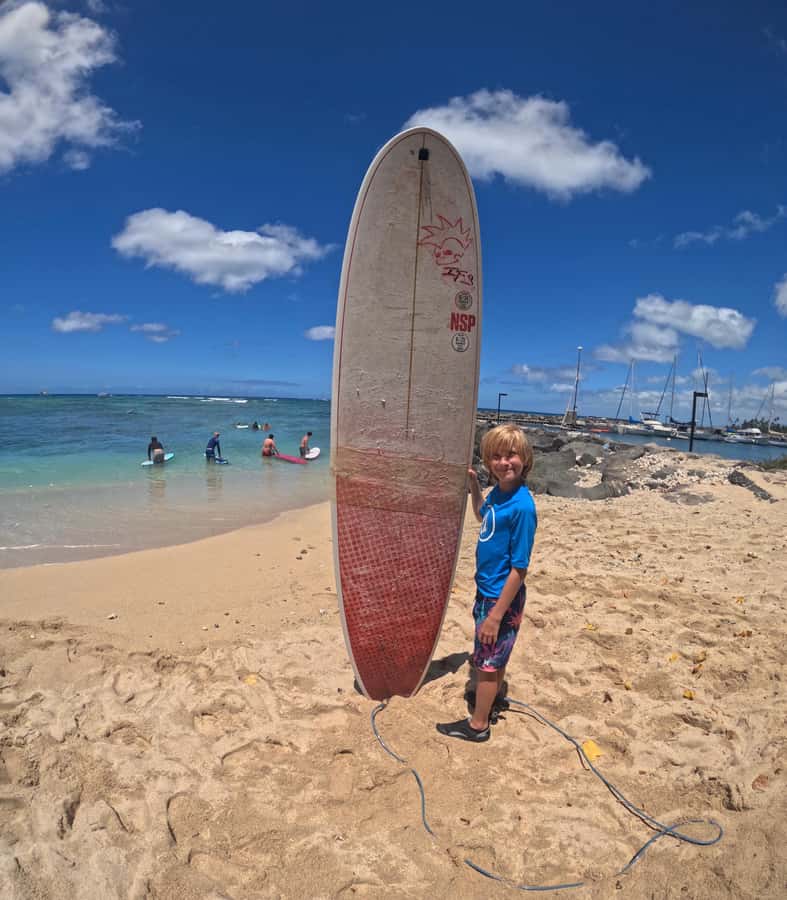 Waikiki: Surf Lessons Easy 60 min classes no crowds! - Surfing Kaisers, Rockpiles, and Bowls