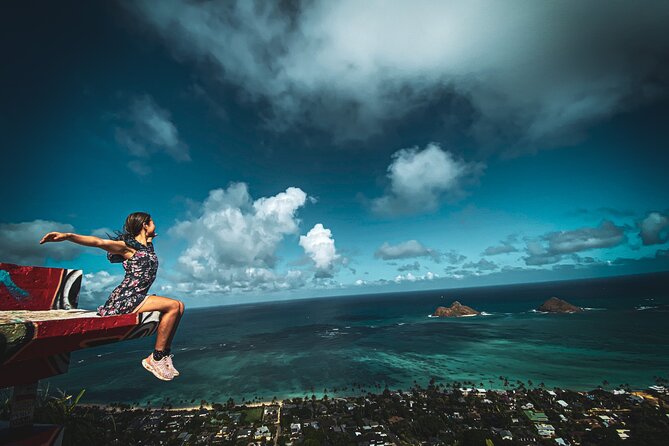 Waterfall Hike in Hawai'i Rainforest Trail - Shoes, rain, and the gear you really need