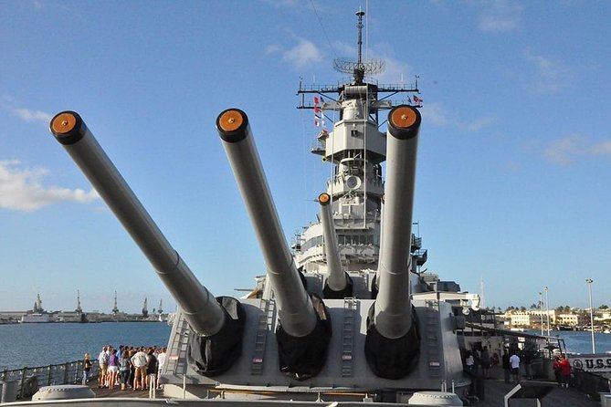 WWII Pearl Harbor Heroes Deluxe Tour - What the guides add